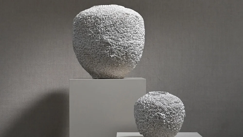 Minimalizm i naturalne piękno Sunao Vase od 101 Copenhagen