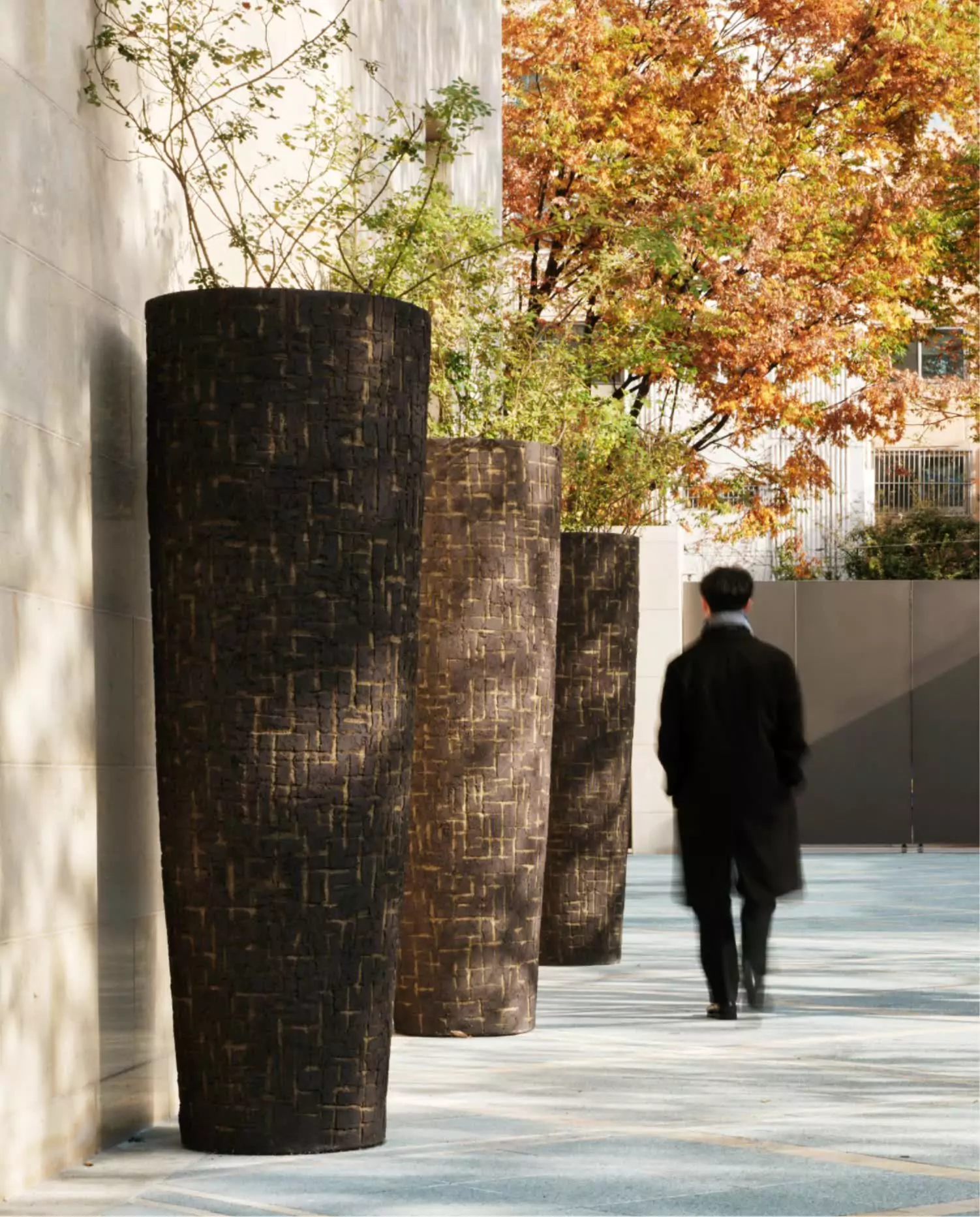 Atelier Vierkant - rzeźbiarskie donice, które definiują przestrzeń