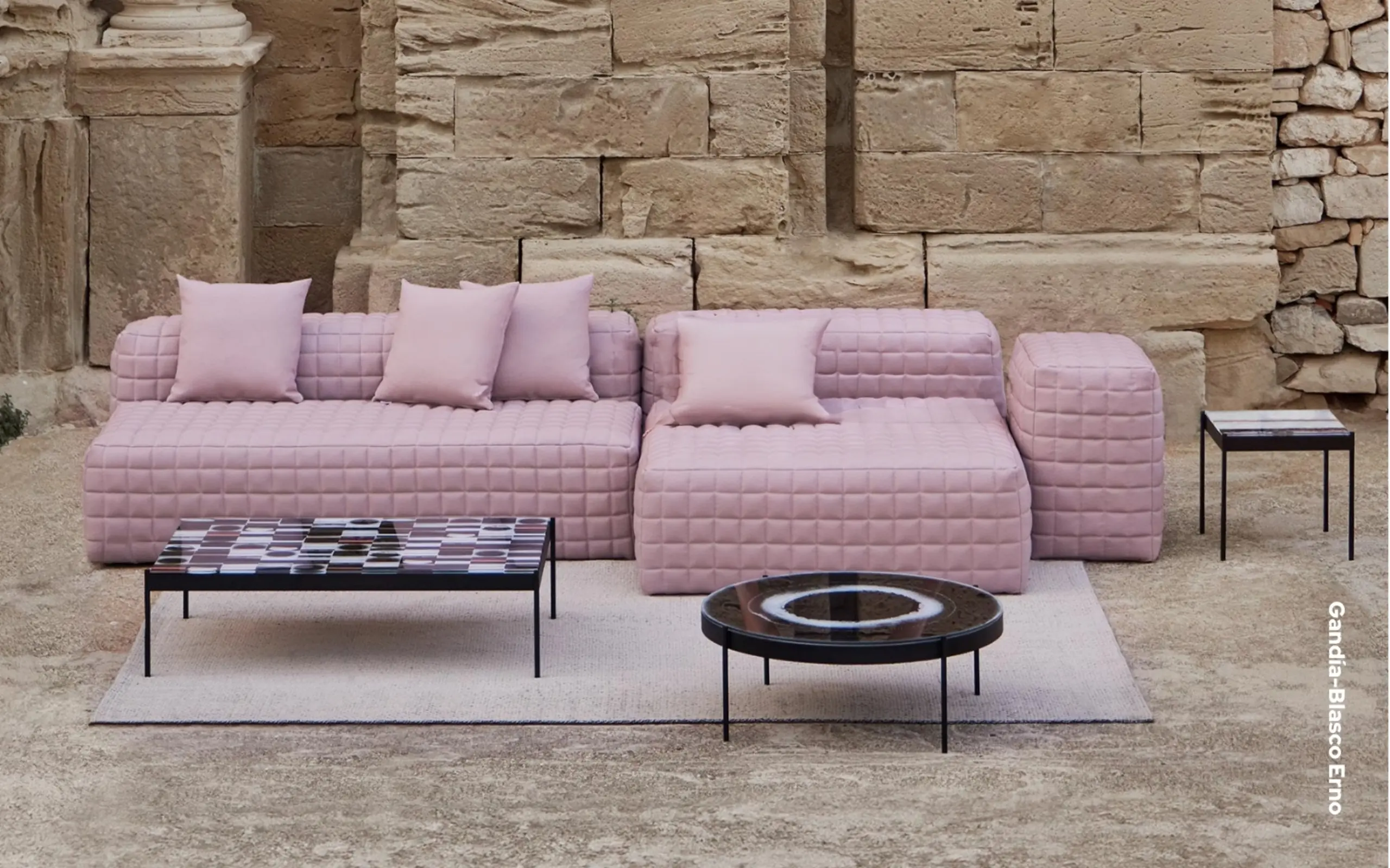 Gandía-Blasco Outdoor – Zacieranie granic pomiędzy wnętrzem a plenerem